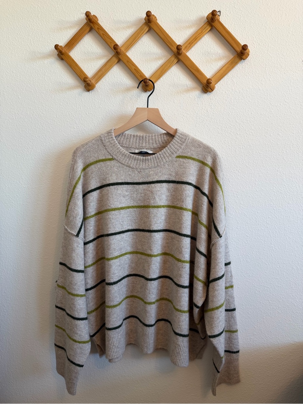 NWT American Eagle Oversized Striped Sweater XL Beige Green